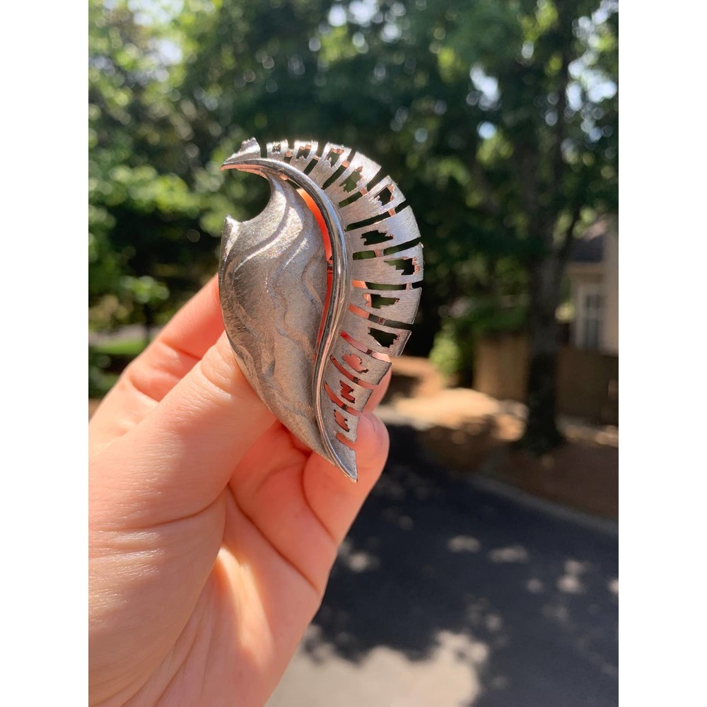 Vintage Silver Leaf Brooch | Leaf Costume Brooch | Nature Jewlery